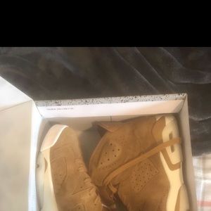 Wheat 6’s. Size 10.5. Worn 3 times. Practically DS